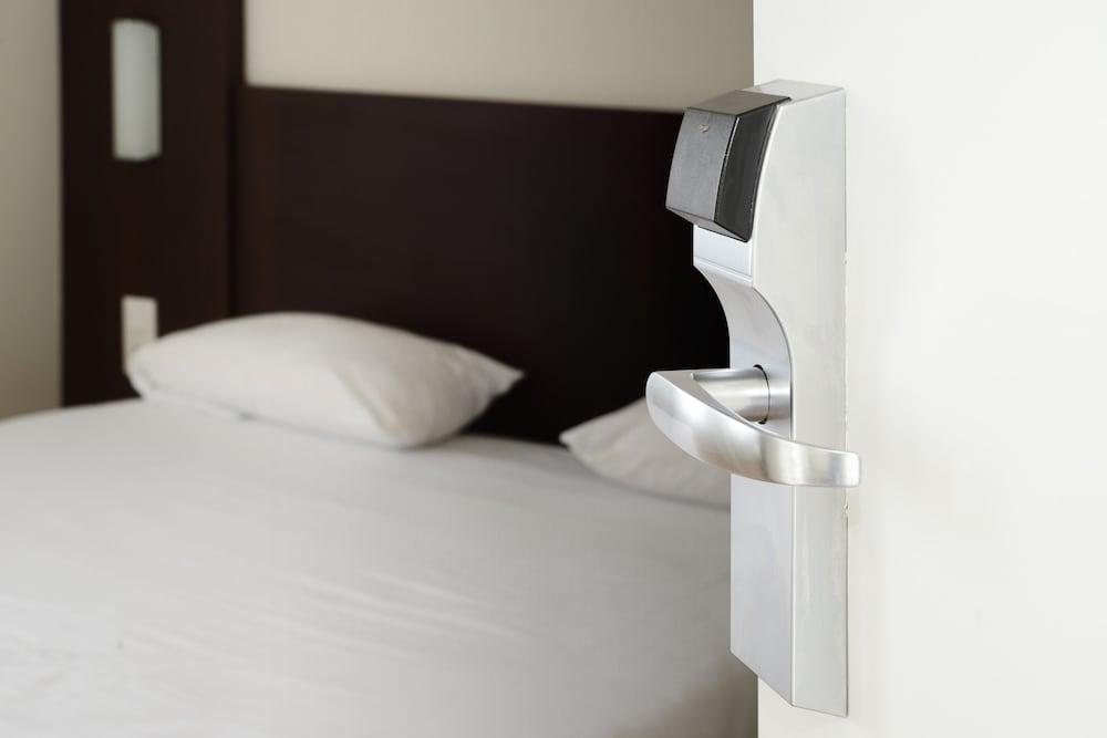 Brit Hotel Essentiel Reims Taissy