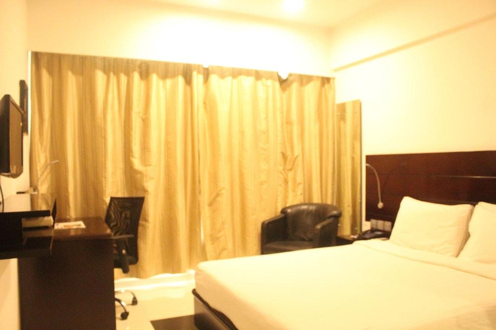 Keys Select by Lemon Tree Hotels, Ludhiana