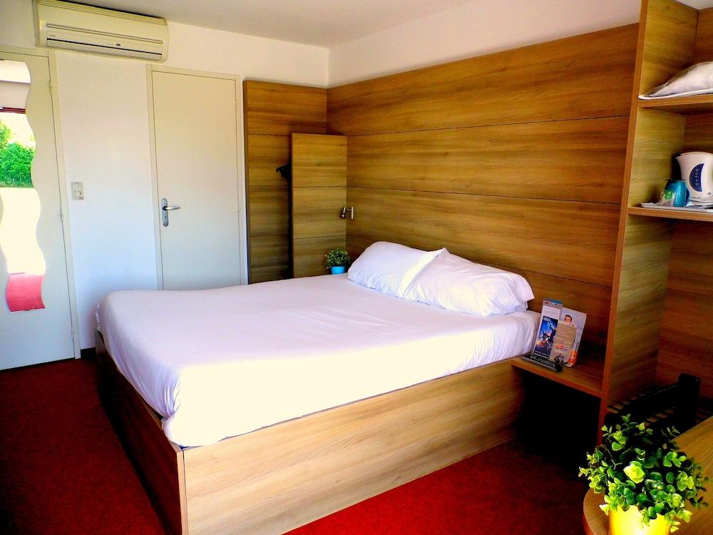 SO'LODGE Hôtel Niort A83