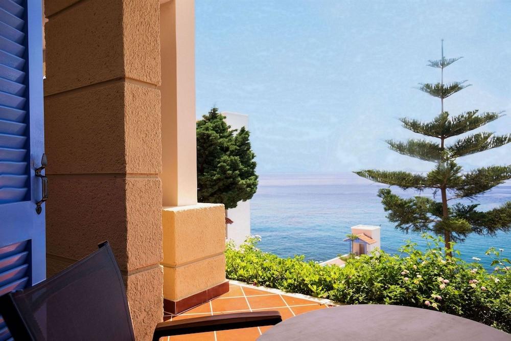 Mitsis Summer Palace