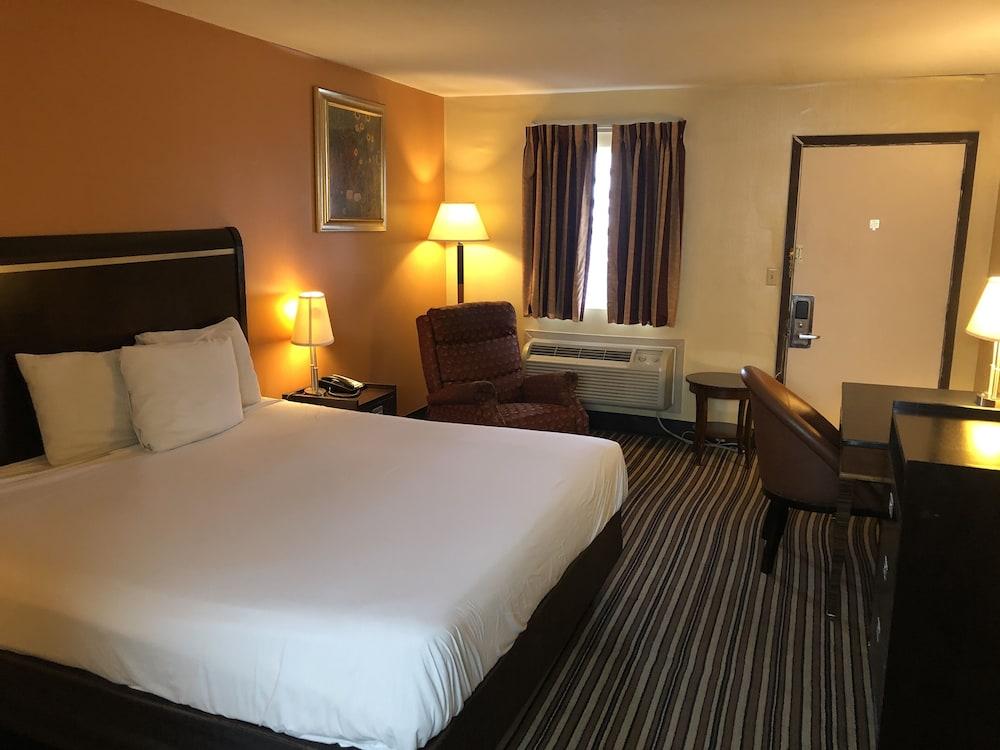 Nendels Inn & Suites