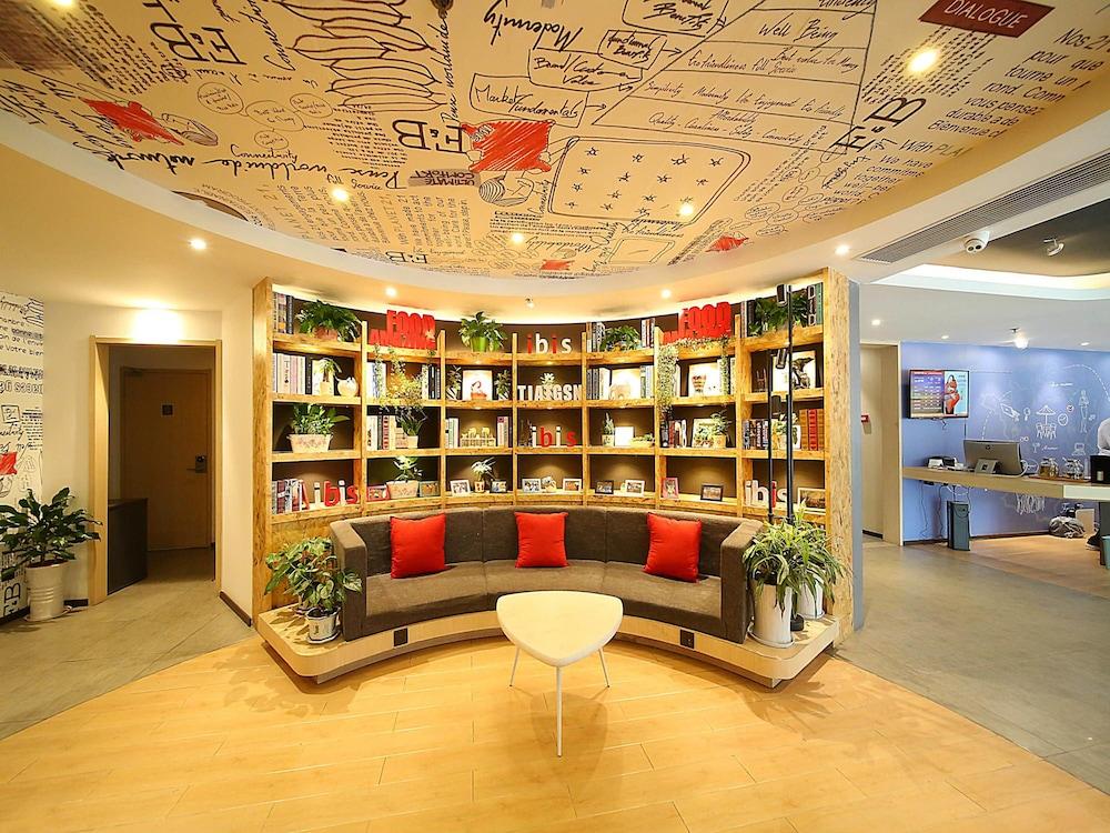 ibis Nanjing Zhonghua