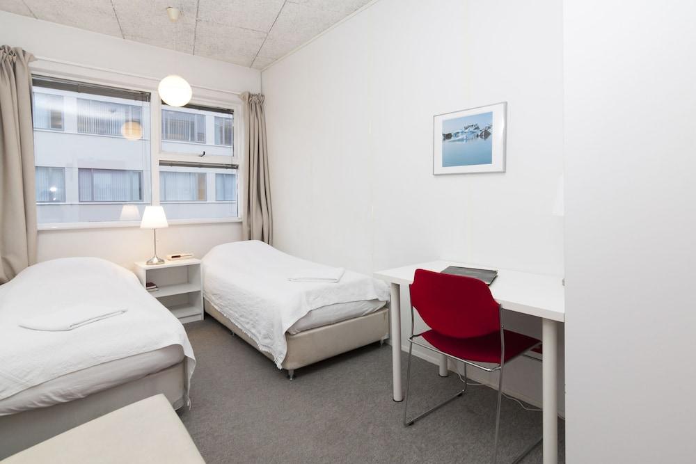 101 Guesthouse Hotel