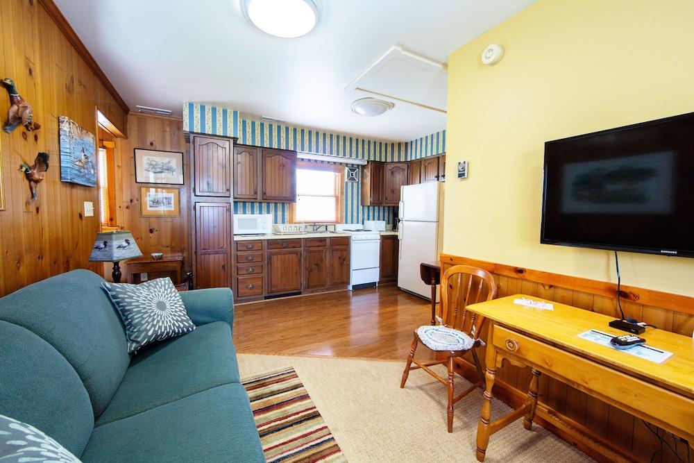 Sandaway Suites & Beach