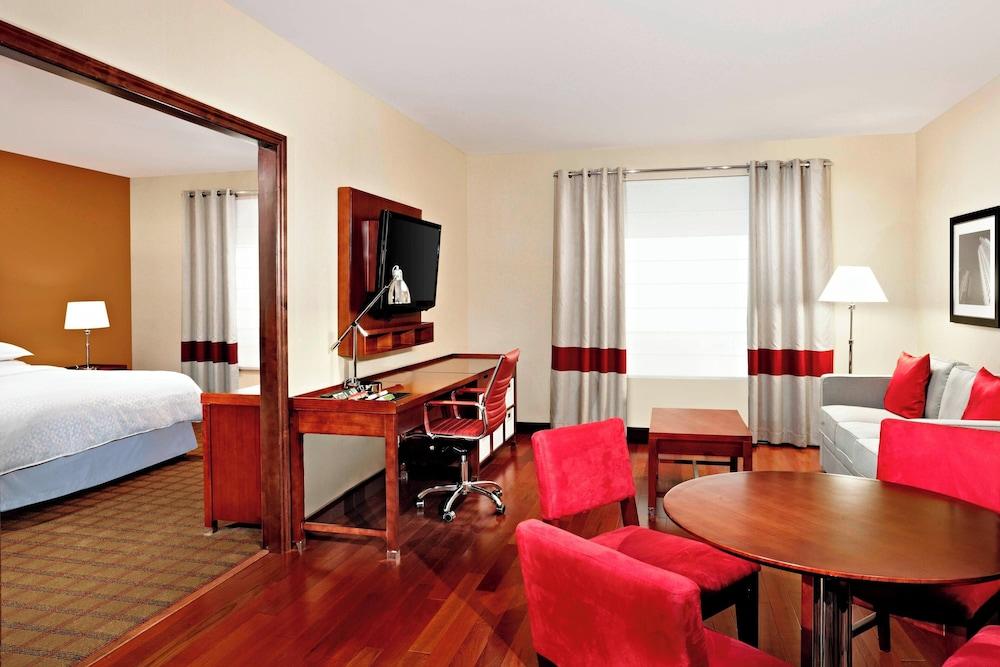 Four Points by Sheraton Calgary Airport