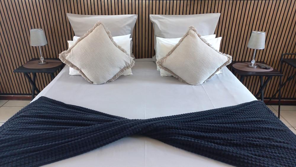 Beachcomber Bay - Guest House