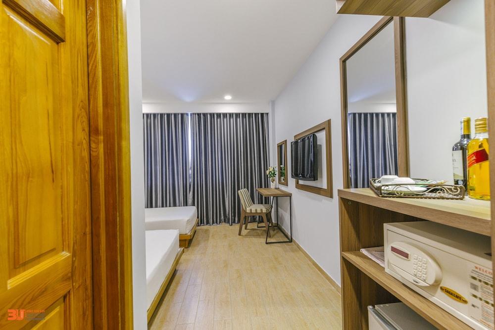 Viet Lotus Saigon Hotel