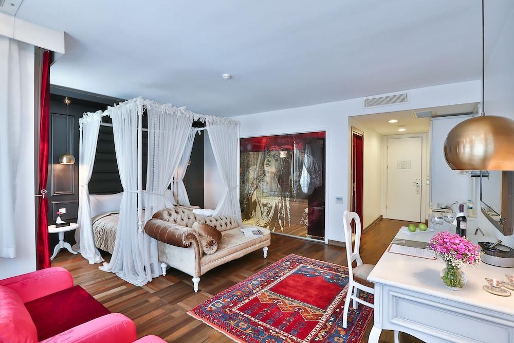 Senatus Hotel - Special Class