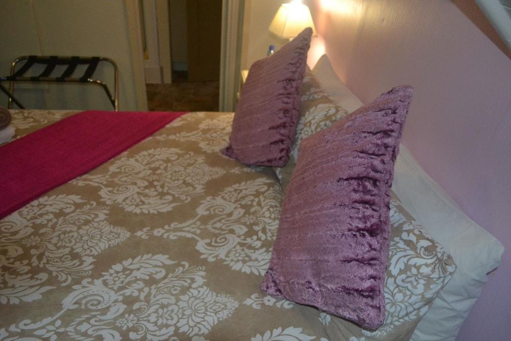 Knysna Herons Guest House