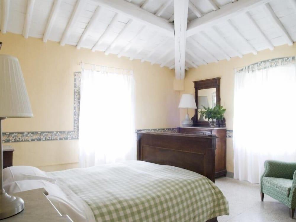 Fattoria di Bacchereto - Guest House