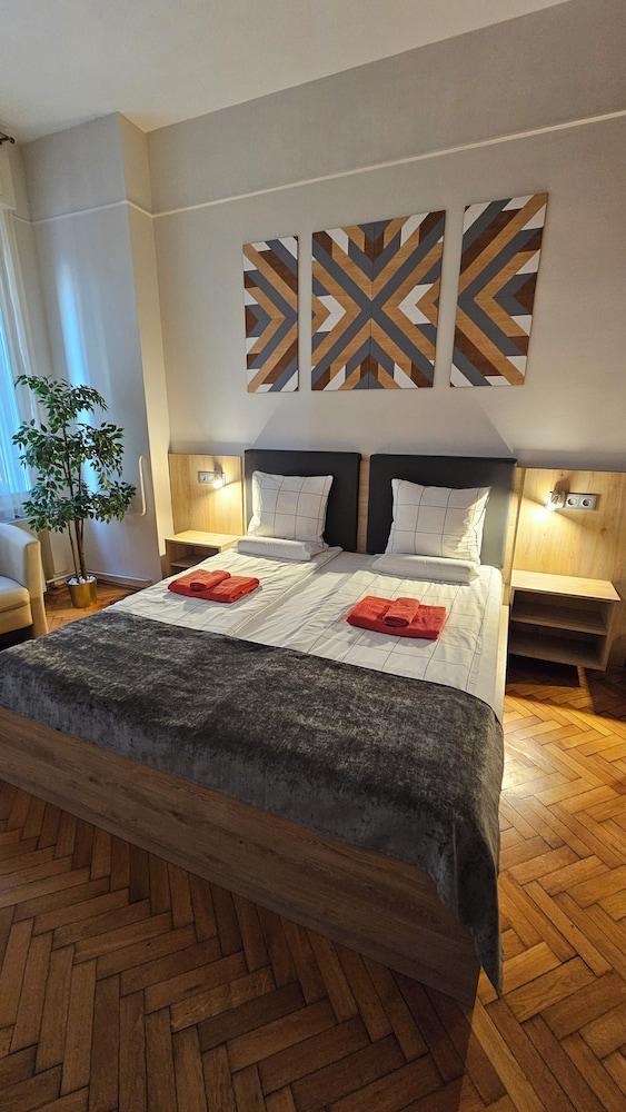 Paprika Apartment Studio