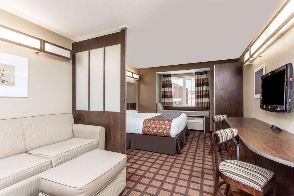 Microtel Inn & Suites by Wyndham Macon