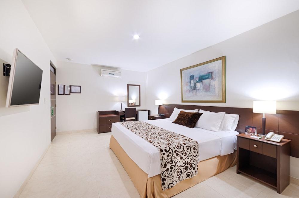 Hotel Arizona Suites