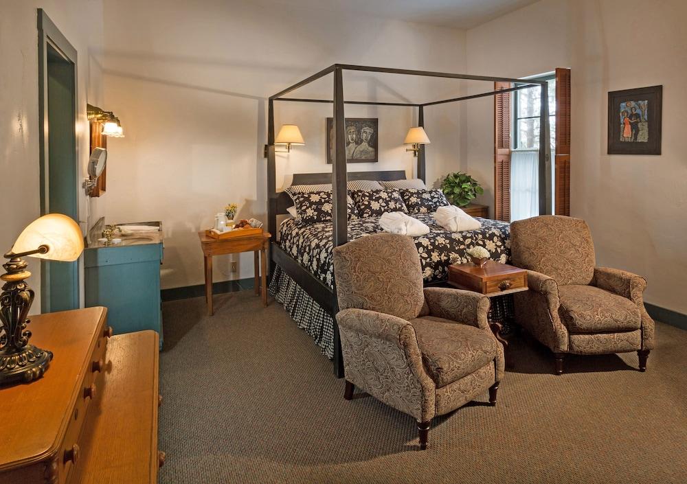 Washington House Inn