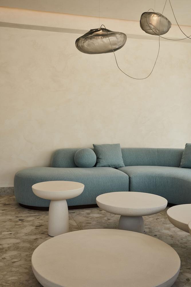 Uzenie All Suites Boutique Resort