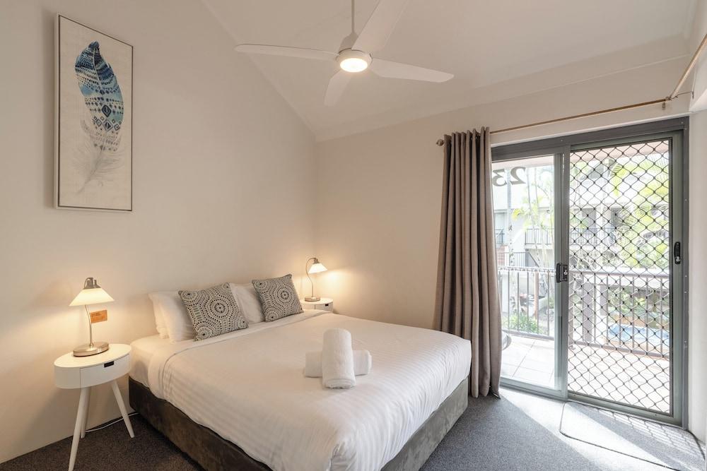 Outrigger Bay Apartments