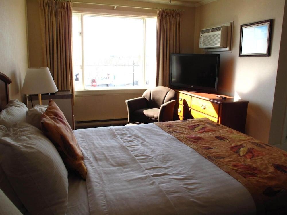 Brigantine Inn & Suites