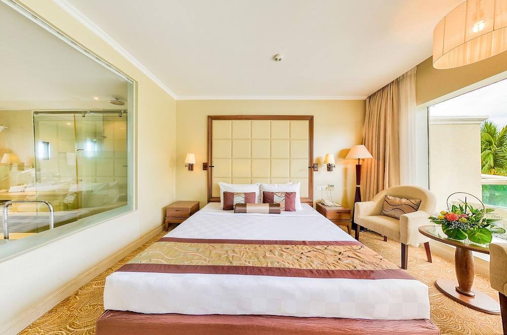 Sea Links Beach Hotel