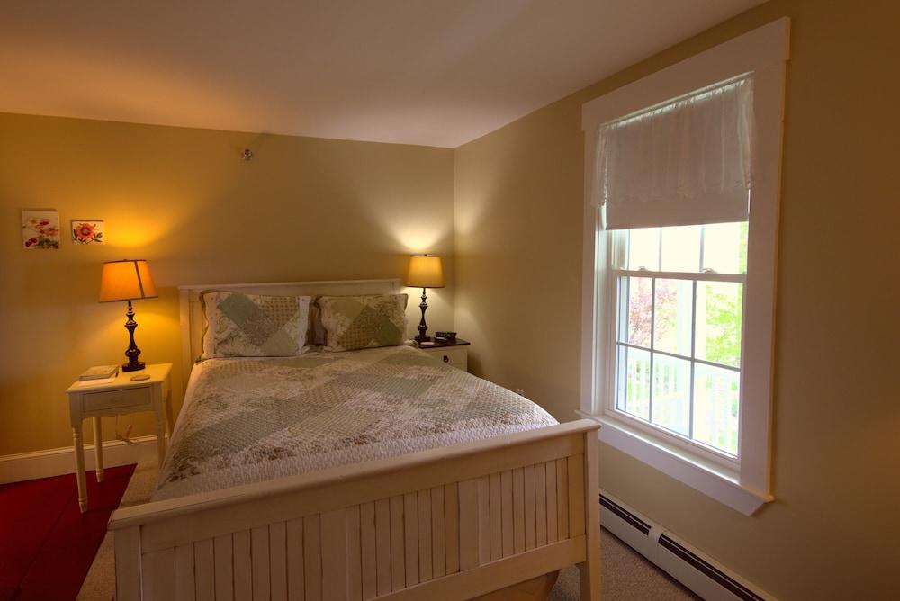 The Ballard House Inn