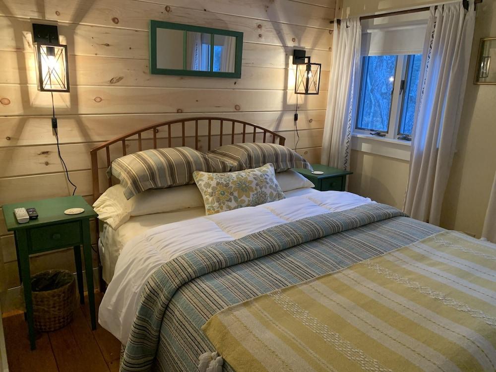 The Buttonwood Inn on Mt. Surprise