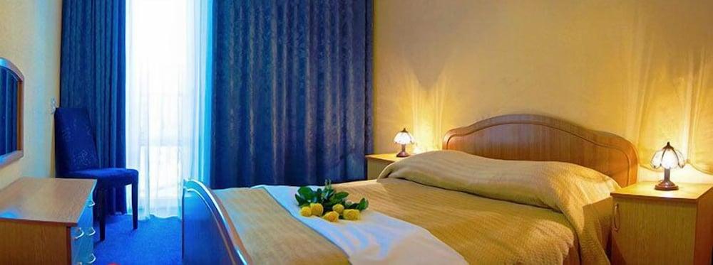 Kozatskiy on Antonova