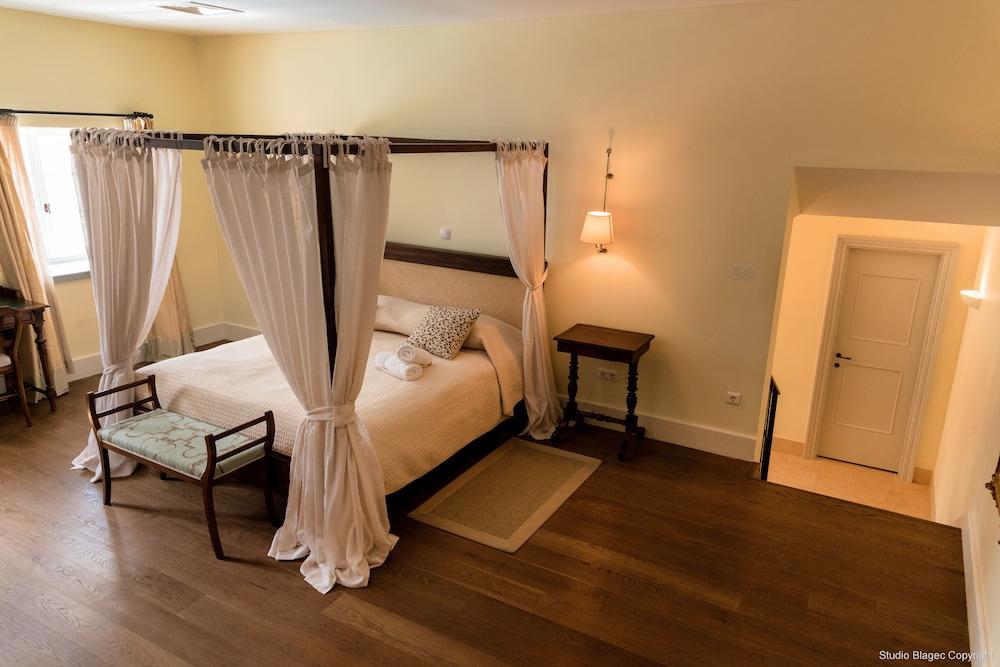 Hotel Martinis Marchi