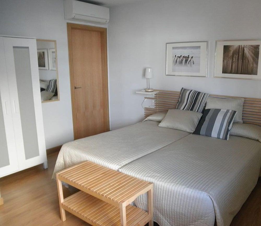 Dormavalència Hostel