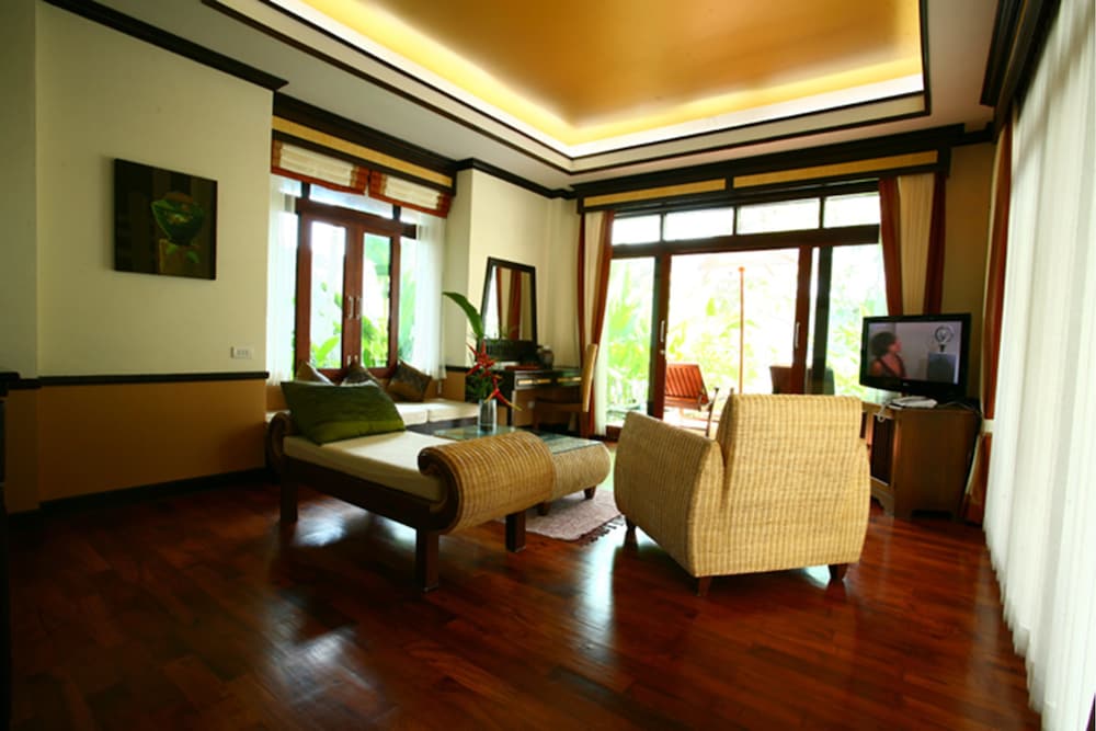 Salad Buri Resort & Spa