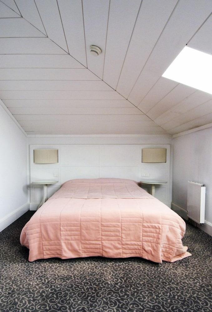 Kar's Otel - Special Class