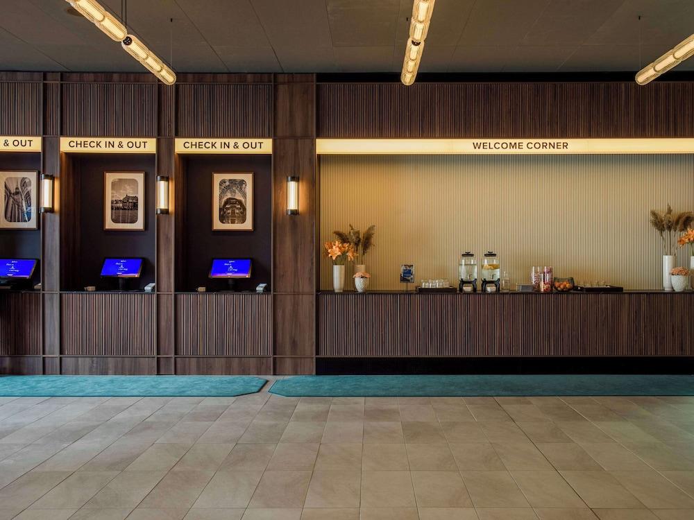 Radisson Blu Waterfront Hotel