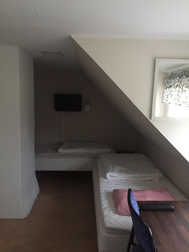 Nyckelbo Vandrarhem - Hostel