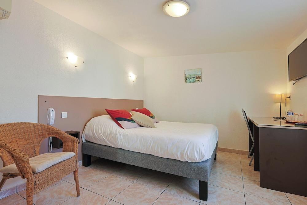 Logis Hotel l'Esterella