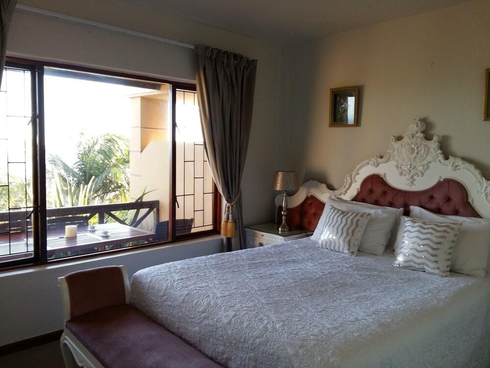 Bay View Guest Apartments