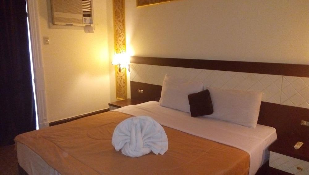 Cairo Paradise Hotel