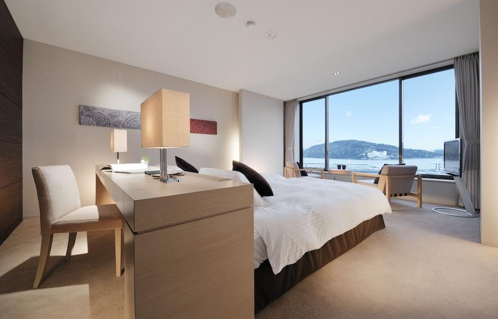 Toba Hotel International