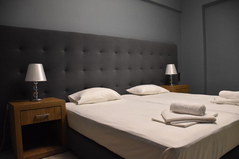 California Beach Hotel - Adults only