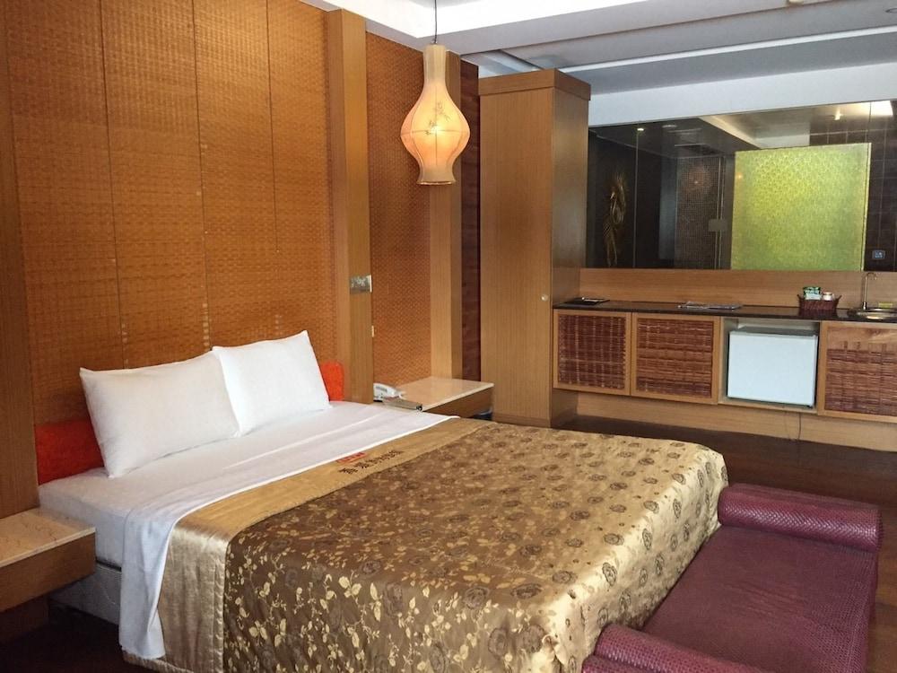 Chateau Motel & Spa - Qiaotou