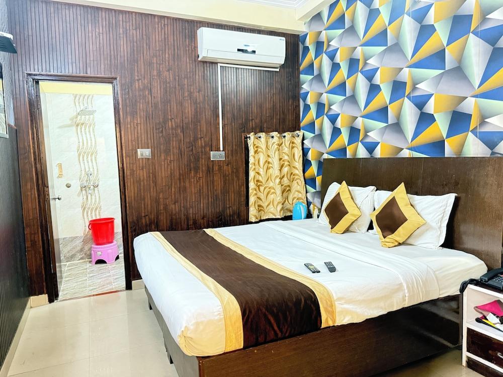 Hotel Prakash Palace