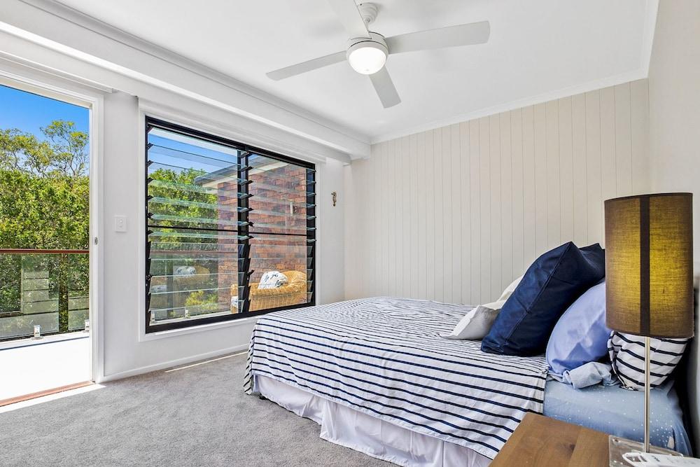 A Beach Break - 1/90 Lorikeet Drive