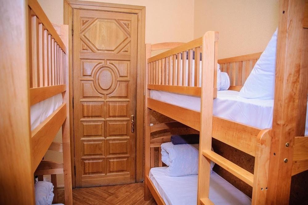 Golden Globus Hostel