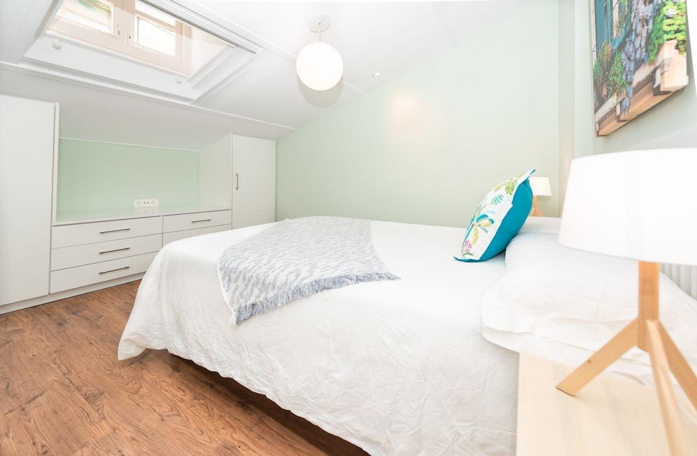 Continental Suit Sky