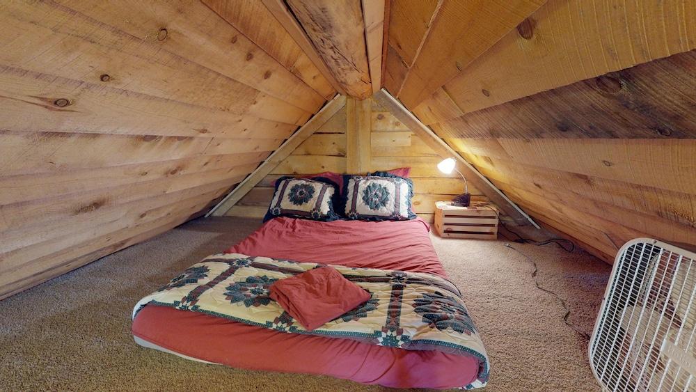 Canyon View Family Lodge