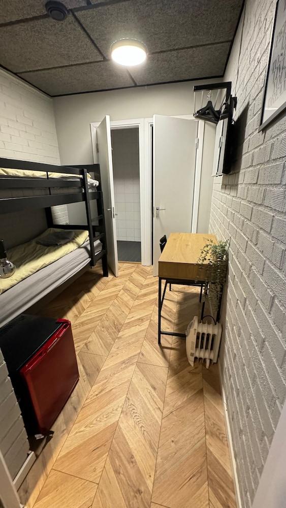 Kallhällsbaden Vandrarhem - Hostel