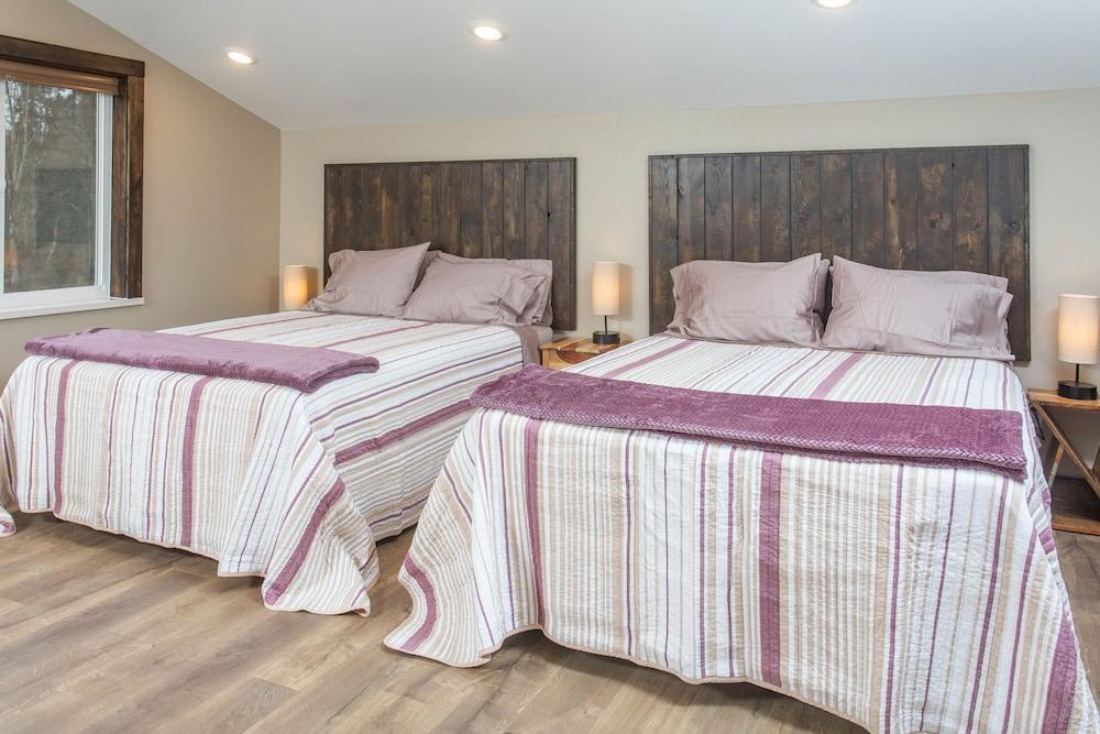 Alaska Back Country Cottages