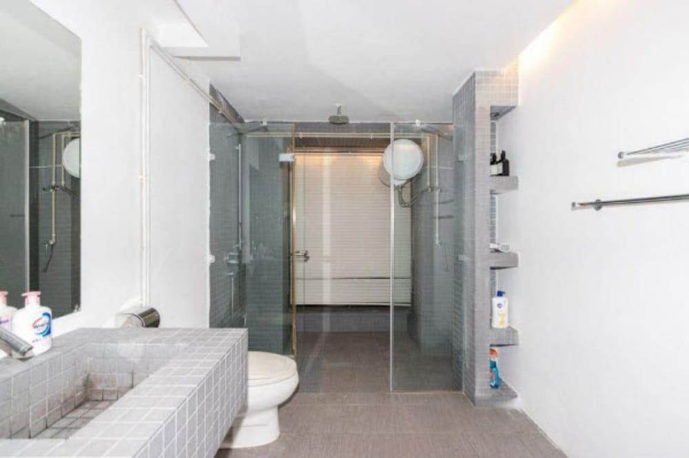 Ri Yue Xing Cheng Apartment 32