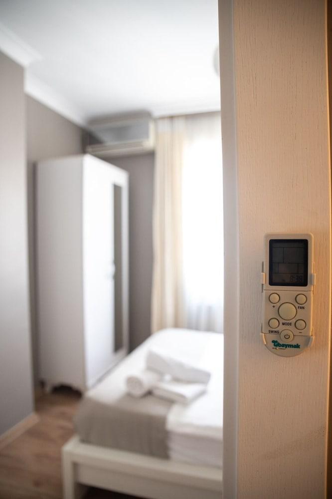 The Hera Suit Hotels