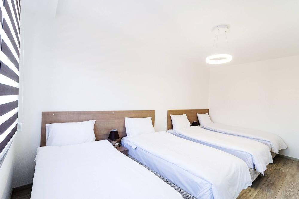 Stone Bridge Guesthouse