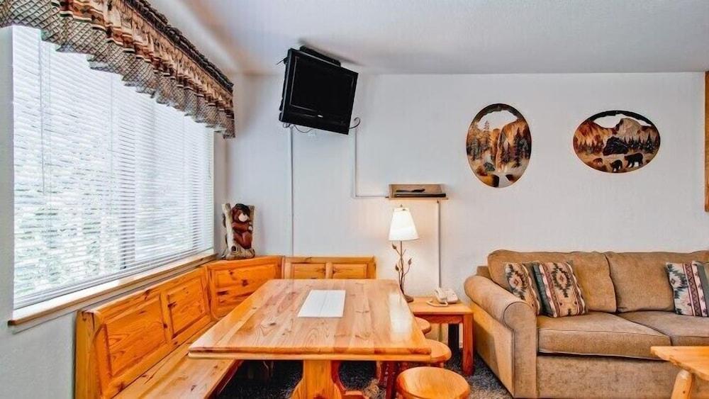 Scenic Wonders Alpine View 2 Bedroom