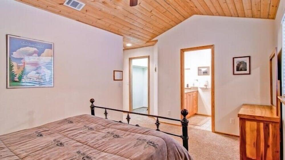 Scenic Wonders Bear Den 5 Bedrooms