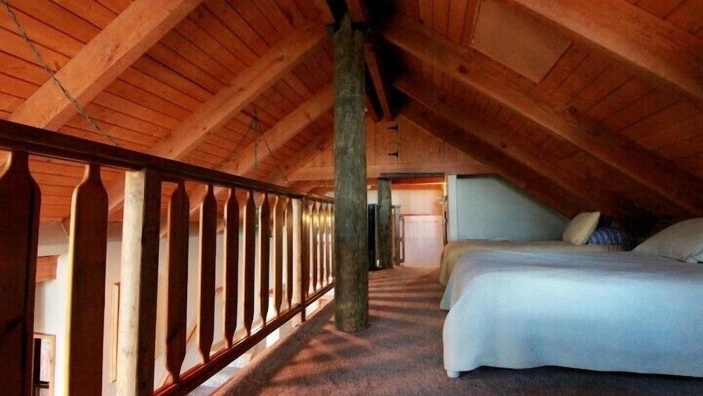 Scenic Wonders Treehouse Lodge 2 Bedroom